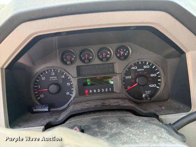 image for item DV7336 2008 Ford F350 Super Duty Ext. Cab utility bed pickup truck