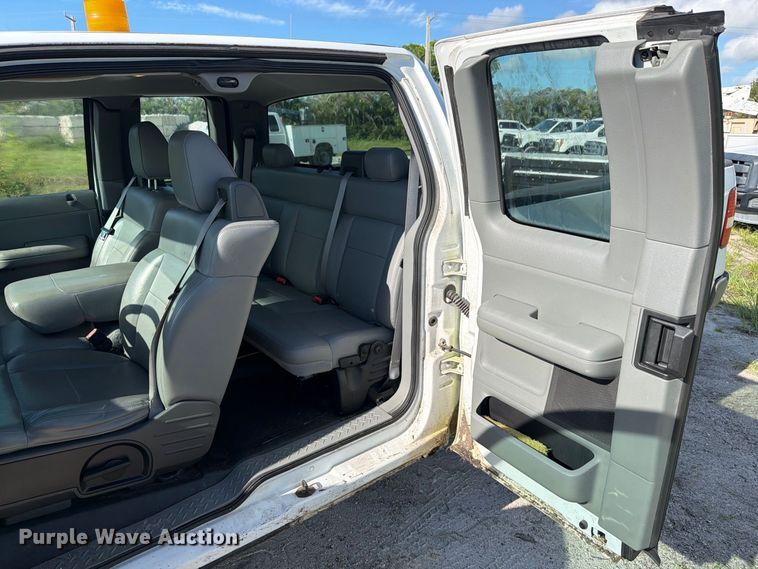 image for item DV7337 2005 Ford F150 Ext. Cab pickup truck