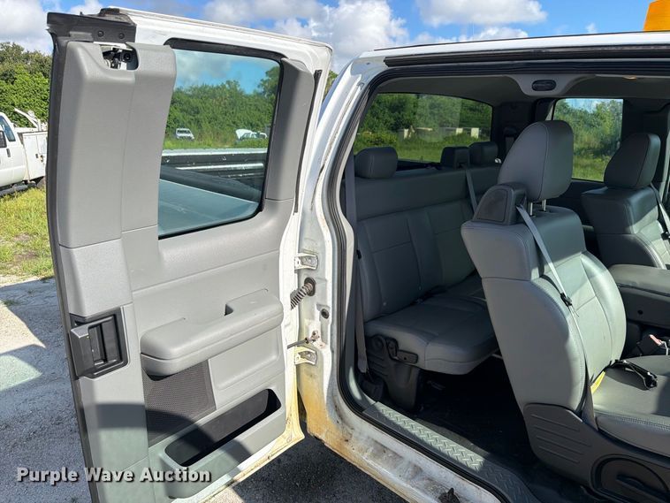 image for item DV7337 2005 Ford F150 Ext. Cab pickup truck