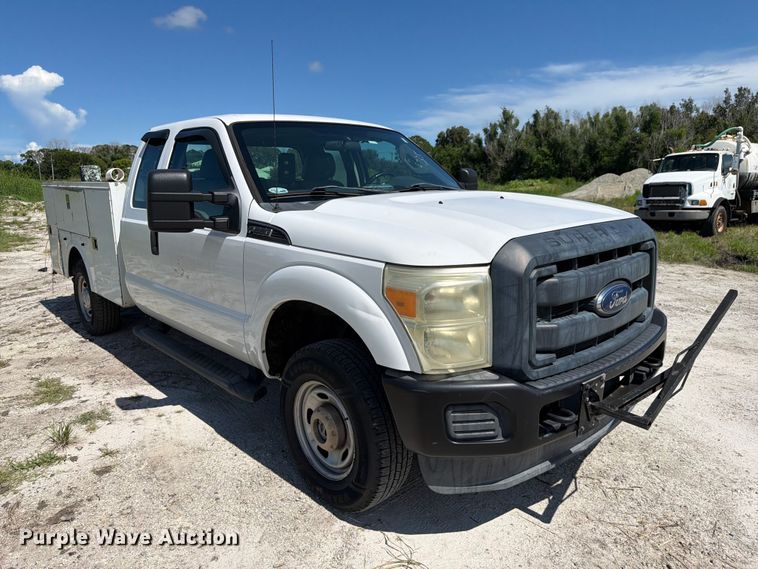 image for item DV7338 2015 Ford F250 Super Duty Ext. Cab utility bed pickup truck