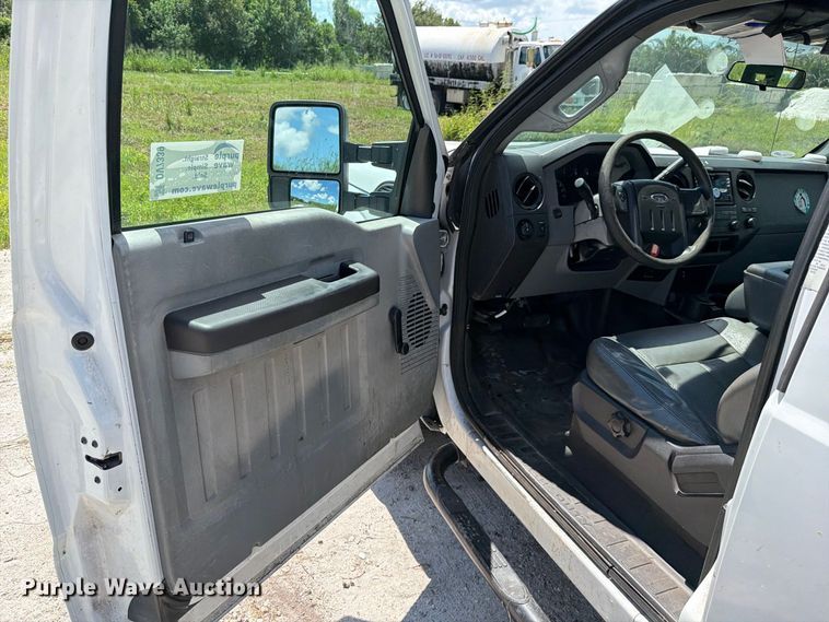 image for item DV7339 2015 Ford F250 Super Duty Ext. Cab utility bed pickup truck
