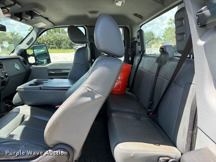 image for item DV7339 2015 Ford F250 Super Duty Ext. Cab utility bed pickup truck