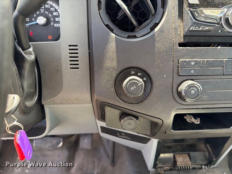 image for item DV7339 2015 Ford F250 Super Duty Ext. Cab utility bed pickup truck