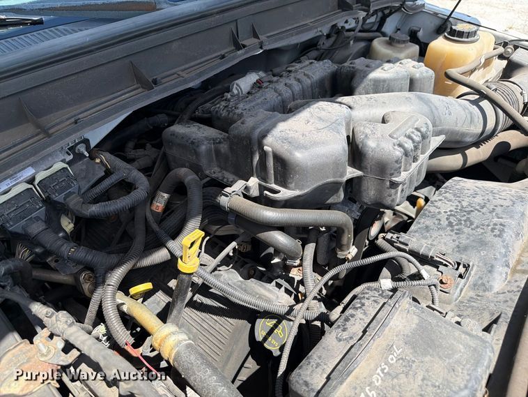 image for item DV7339 2015 Ford F250 Super Duty Ext. Cab utility bed pickup truck