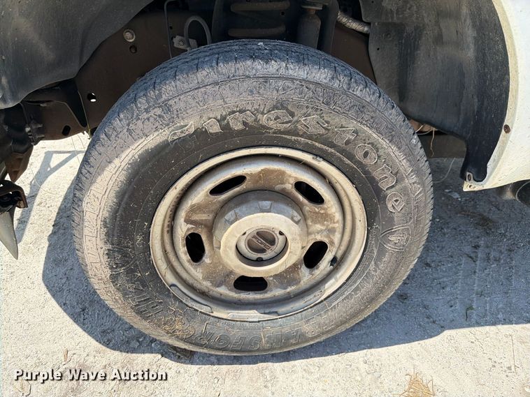 image for item DV7339 2015 Ford F250 Super Duty Ext. Cab utility bed pickup truck