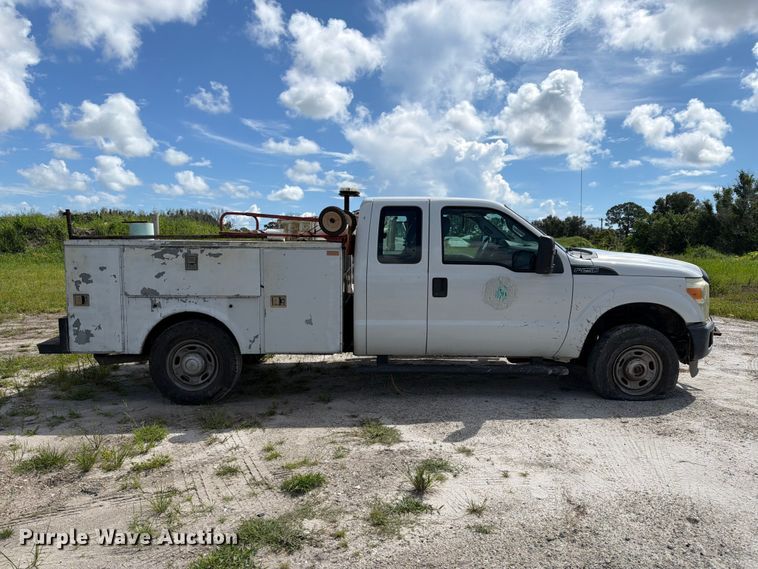 image for item DV7340 2015 Ford F250 Super Duty Ext. Cab pickup truck