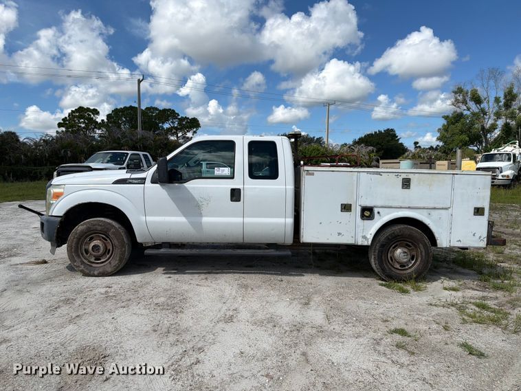 image for item DV7340 2015 Ford F250 Super Duty Ext. Cab pickup truck