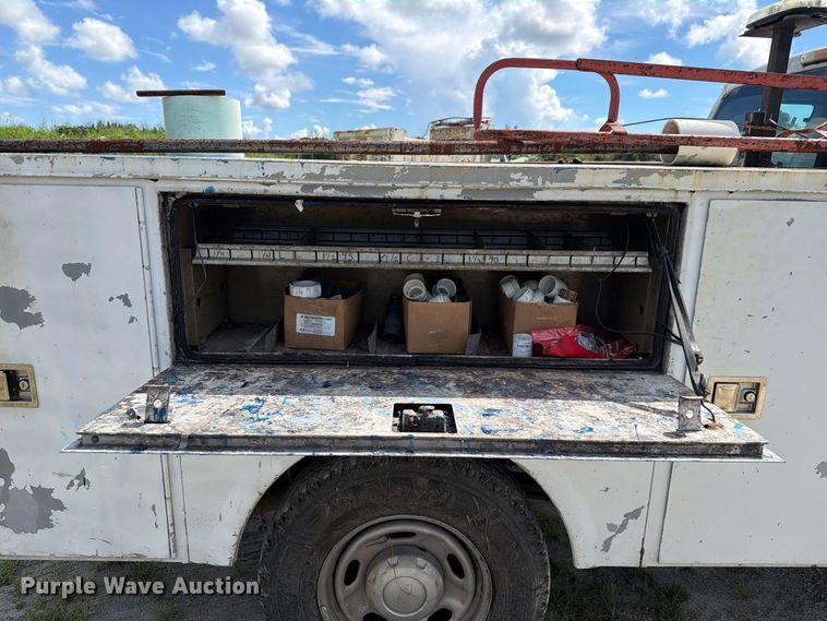 image for item DV7340 2015 Ford F250 Super Duty Ext. Cab pickup truck