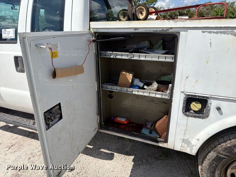 image for item DV7340 2015 Ford F250 Super Duty Ext. Cab pickup truck