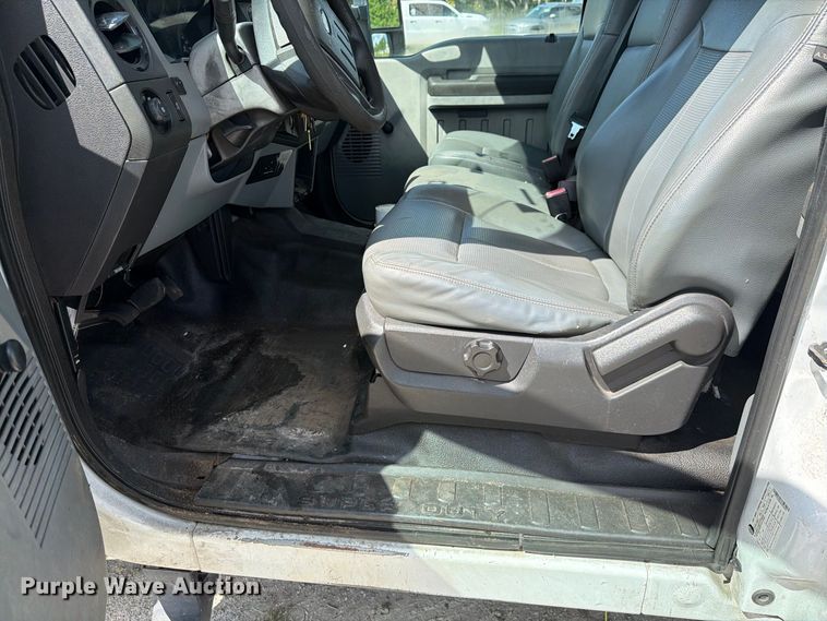 image for item DV7340 2015 Ford F250 Super Duty Ext. Cab pickup truck