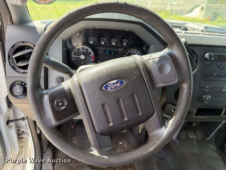 image for item DV7340 2015 Ford F250 Super Duty Ext. Cab pickup truck