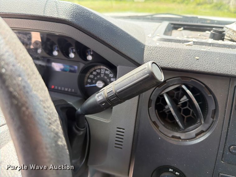 image for item DV7340 2015 Ford F250 Super Duty Ext. Cab pickup truck