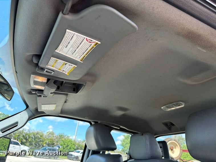 image for item DV7340 2015 Ford F250 Super Duty Ext. Cab pickup truck