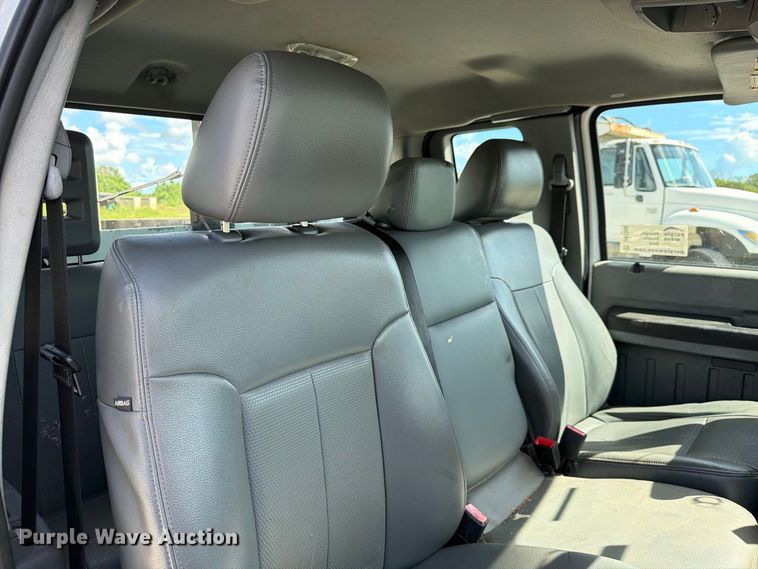 image for item DV7340 2015 Ford F250 Super Duty Ext. Cab pickup truck