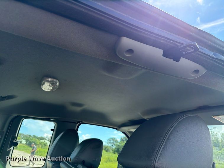 image for item DV7340 2015 Ford F250 Super Duty Ext. Cab pickup truck