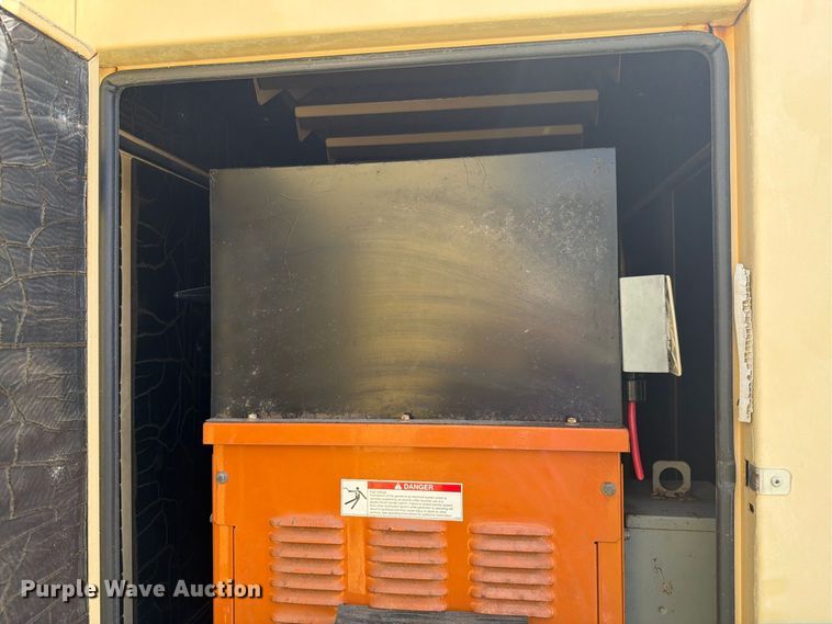 image for item DV7342 Generac SD060 generator