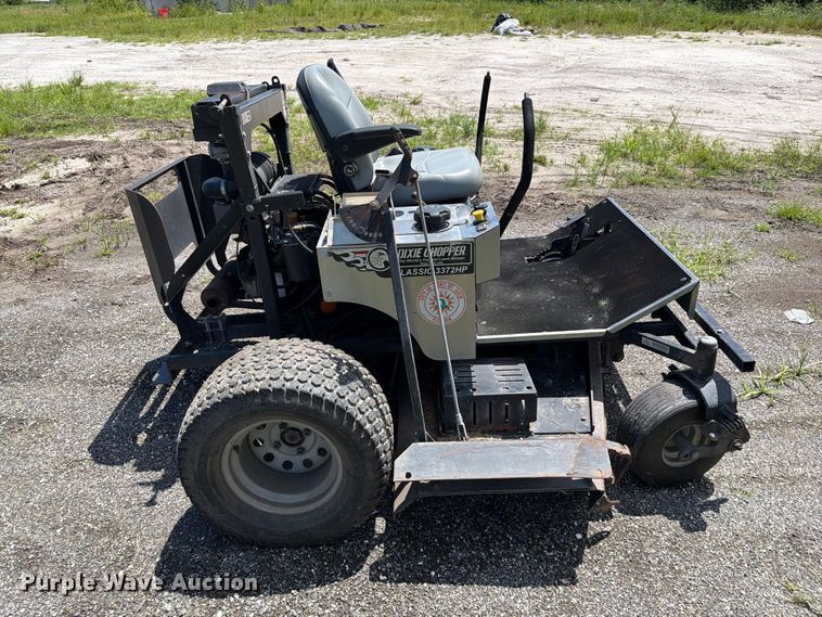 image for item DV7345 2013 Dixie Chopper Classic 3372HP ZTR lawn mower