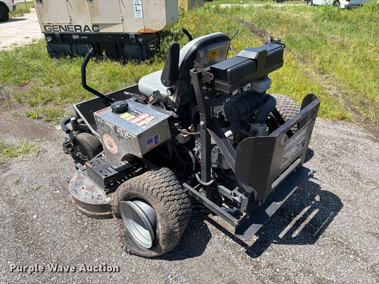 image for item DV7345 2013 Dixie Chopper Classic 3372HP ZTR lawn mower