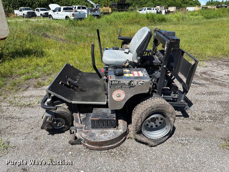 image for item DV7345 2013 Dixie Chopper Classic 3372HP ZTR lawn mower