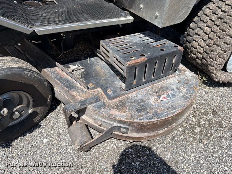 image for item DV7345 2013 Dixie Chopper Classic 3372HP ZTR lawn mower