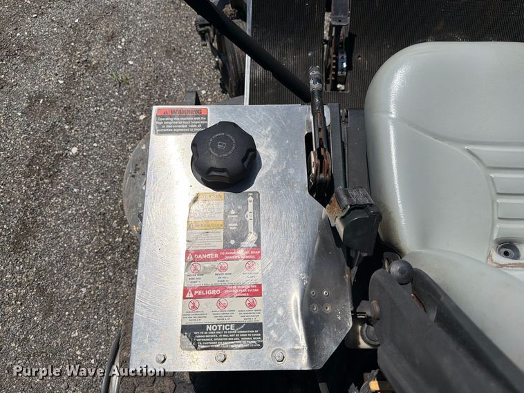 image for item DV7345 2013 Dixie Chopper Classic 3372HP ZTR lawn mower
