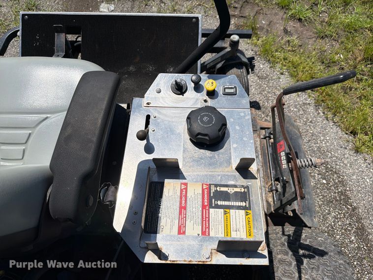 image for item DV7345 2013 Dixie Chopper Classic 3372HP ZTR lawn mower