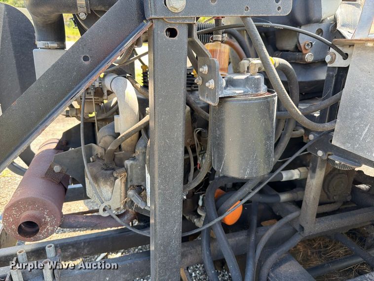 image for item DV7345 2013 Dixie Chopper Classic 3372HP ZTR lawn mower