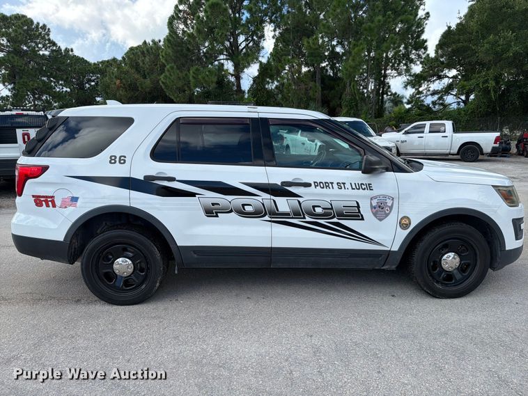 image for item DV7353 2017 Ford Explorer Police SUV