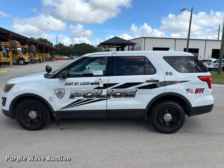 image for item DV7353 2017 Ford Explorer Police SUV
