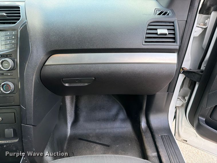 image for item DV7353 2017 Ford Explorer Police SUV