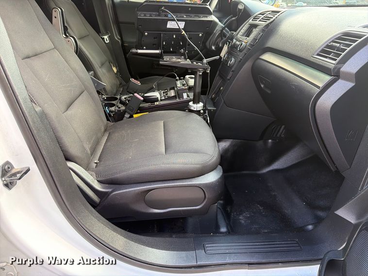 image for item DV7354 2016 Ford Explorer Police SUV