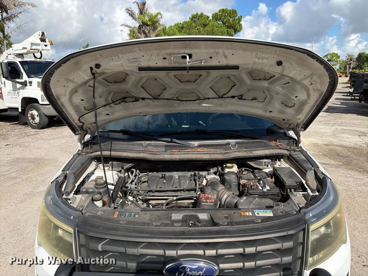 image for item DV7354 2016 Ford Explorer Police SUV