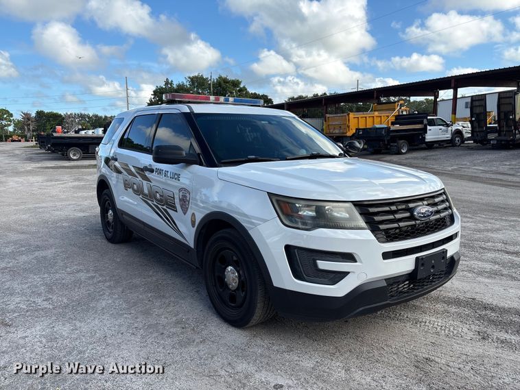image for item DV7355 2017 Ford Explorer Police SUV