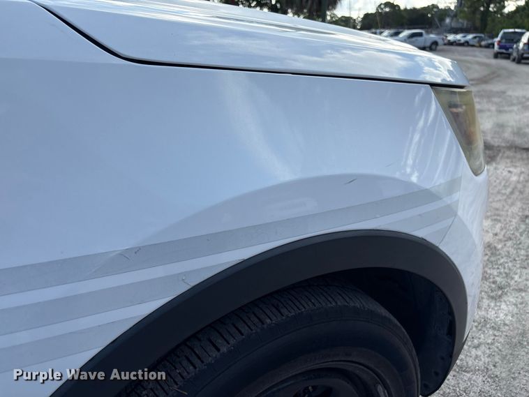 image for item DV7355 2017 Ford Explorer Police SUV