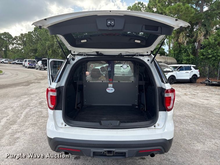 image for item DV7355 2017 Ford Explorer Police SUV