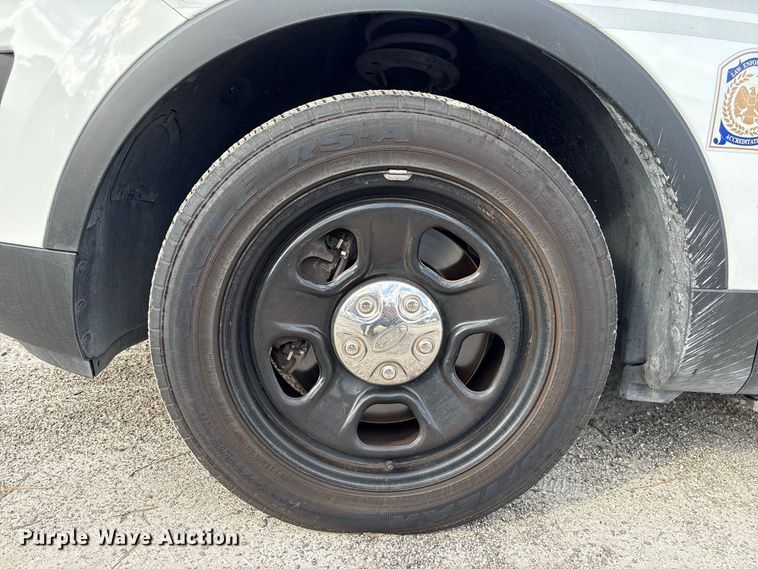 image for item DV7355 2017 Ford Explorer Police SUV