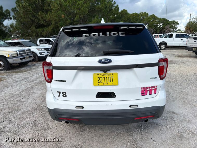image for item DV7356 2016 Ford Explorer Police SUV