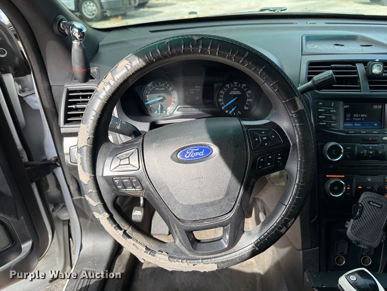 image for item DV7356 2016 Ford Explorer Police SUV