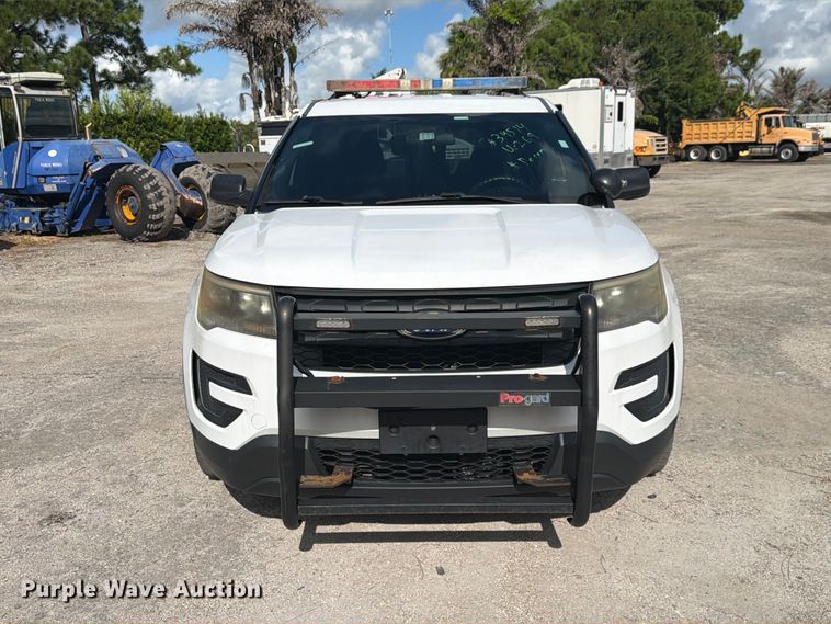 image for item DV7357 2017 Ford Explorer Police SUV