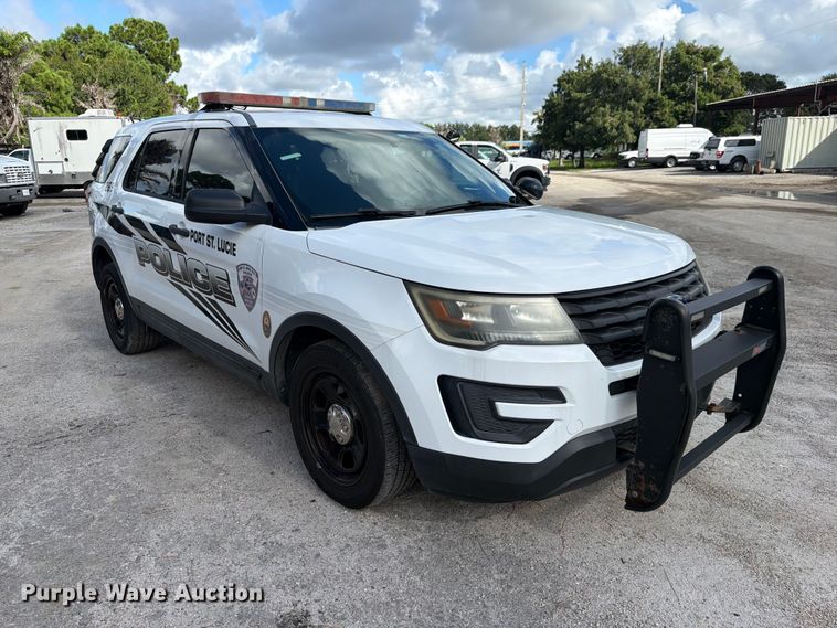 image for item DV7357 2017 Ford Explorer Police SUV