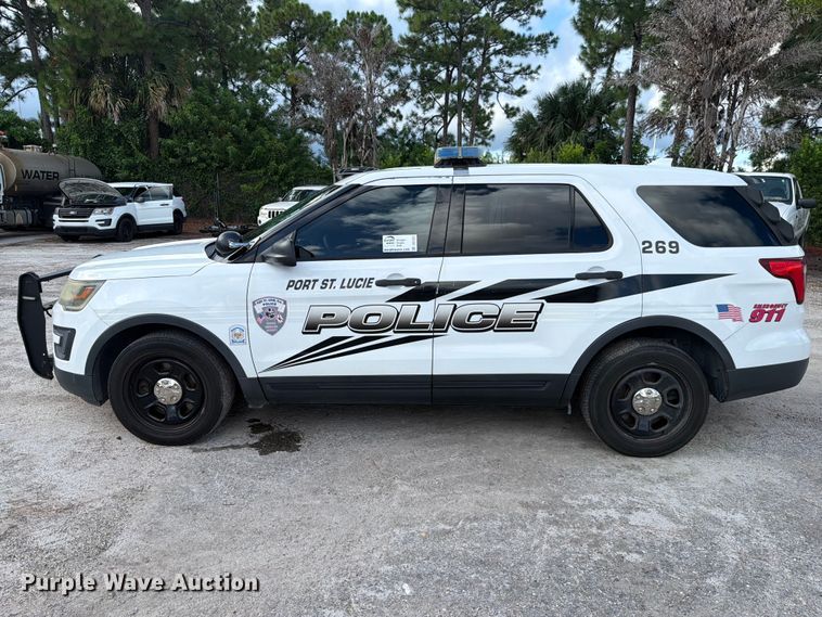 image for item DV7357 2017 Ford Explorer Police SUV