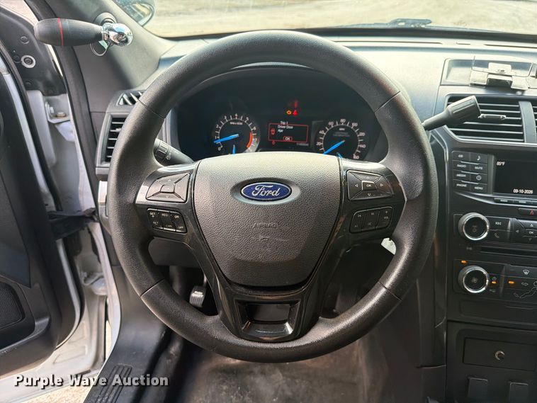 image for item DV7357 2017 Ford Explorer Police SUV