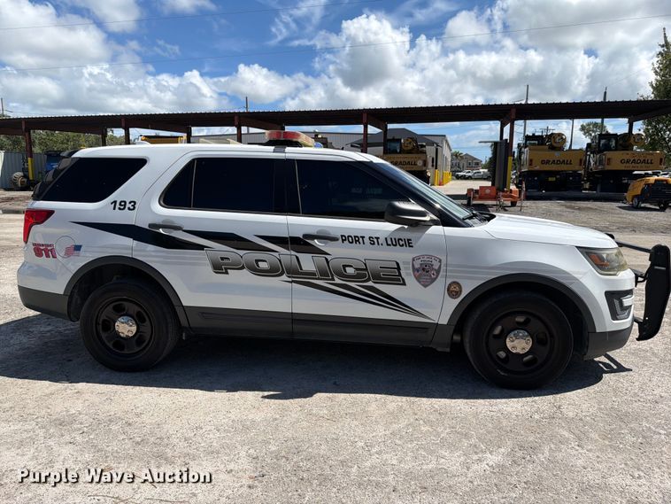 image for item DV7359 2017 Ford Explorer Police SUV