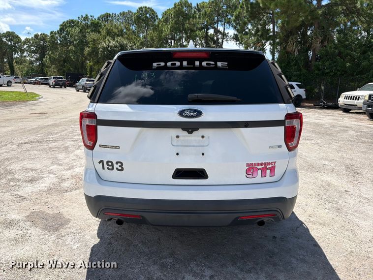 image for item DV7359 2017 Ford Explorer Police SUV