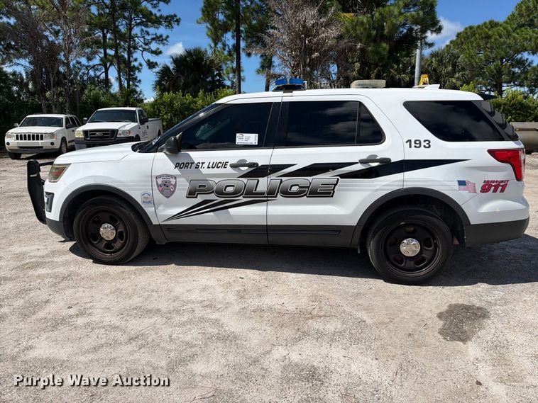 image for item DV7359 2017 Ford Explorer Police SUV