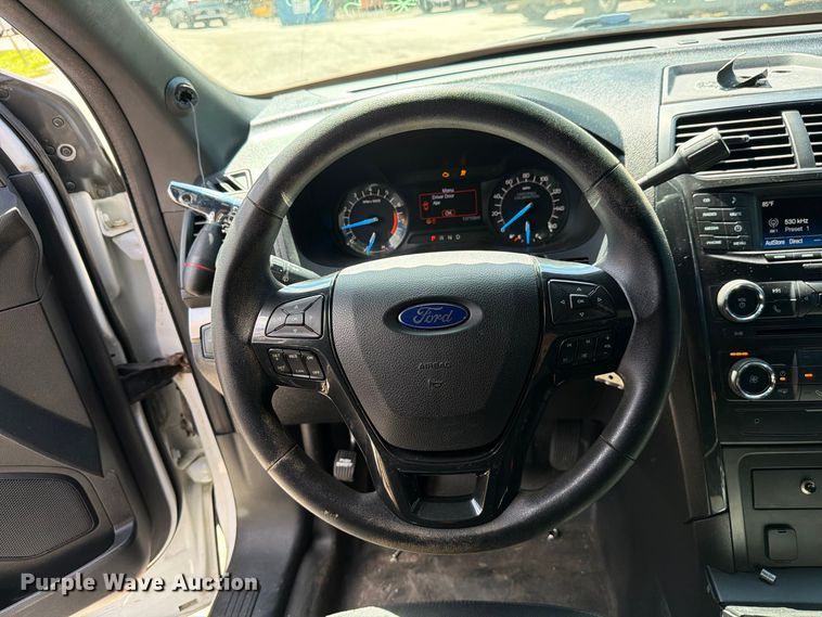image for item DV7359 2017 Ford Explorer Police SUV
