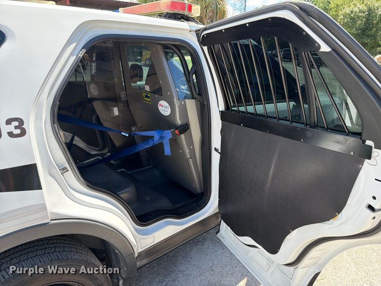 image for item DV7359 2017 Ford Explorer Police SUV