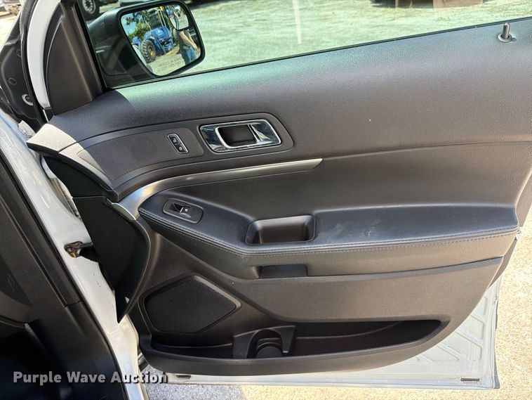 image for item DV7359 2017 Ford Explorer Police SUV