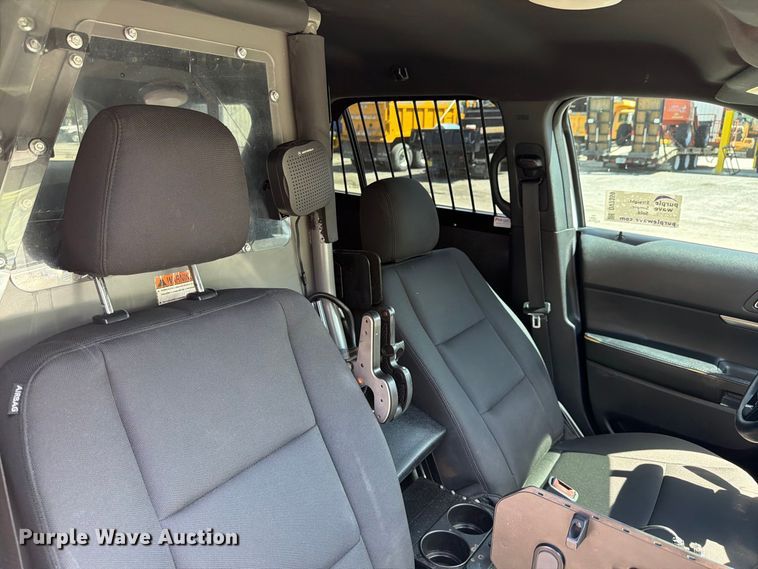 image for item DV7359 2017 Ford Explorer Police SUV