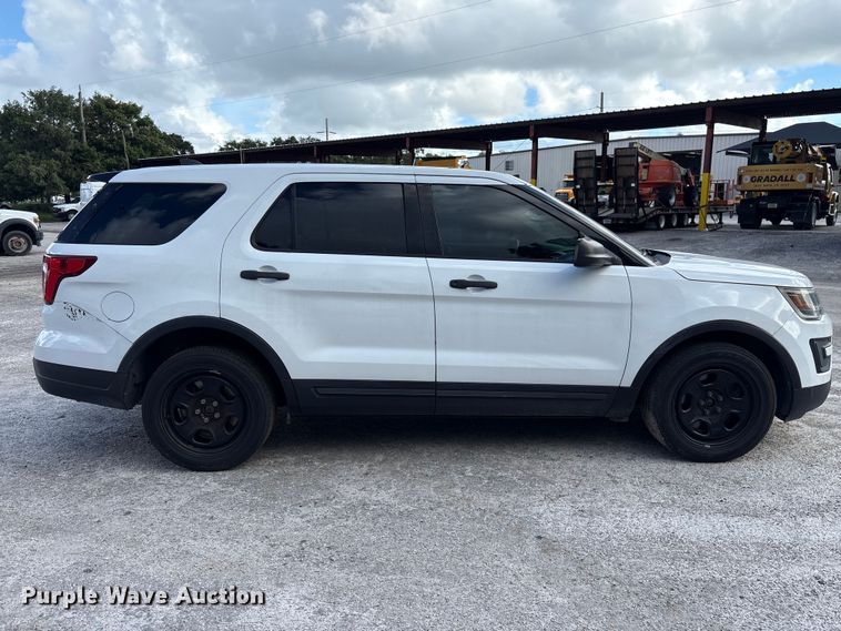 image for item DV7360 2018 Ford Explorer Police SUV